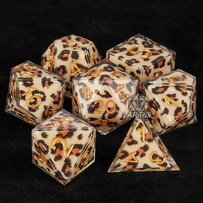 ATR.D D&D Leopard-Print Dice Set